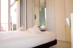 Гостиница Vicolo Bianco Smart Apartment  Болонья